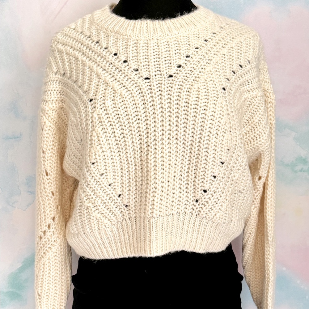 Kendall & Kylie Cropped Ivory Sweater in Size Small